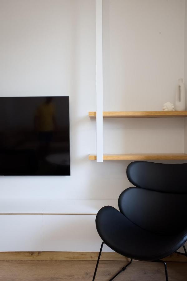 A.G.A.I.N Downtown Premium Suite Tesalonika Bagian luar foto