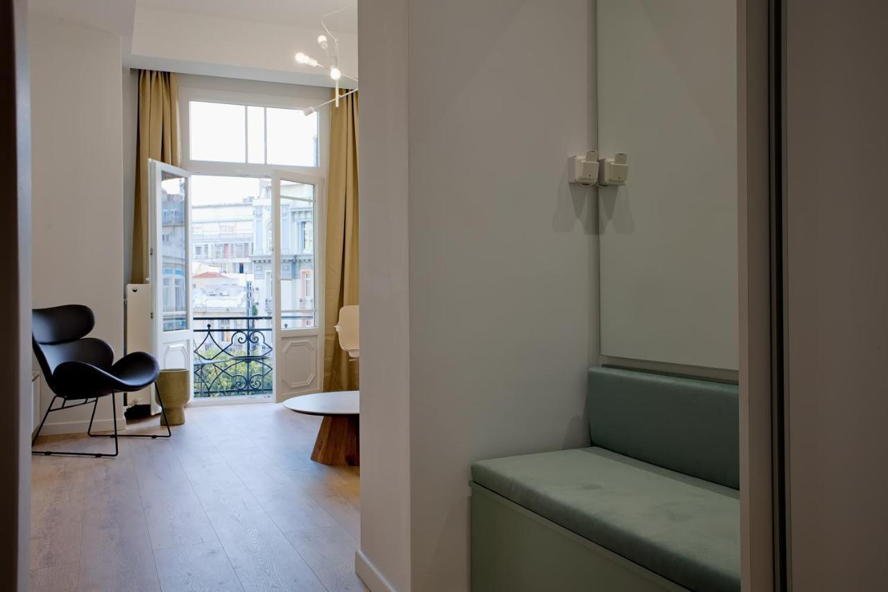 A.G.A.I.N Downtown Premium Suite Tesalonika Bagian luar foto