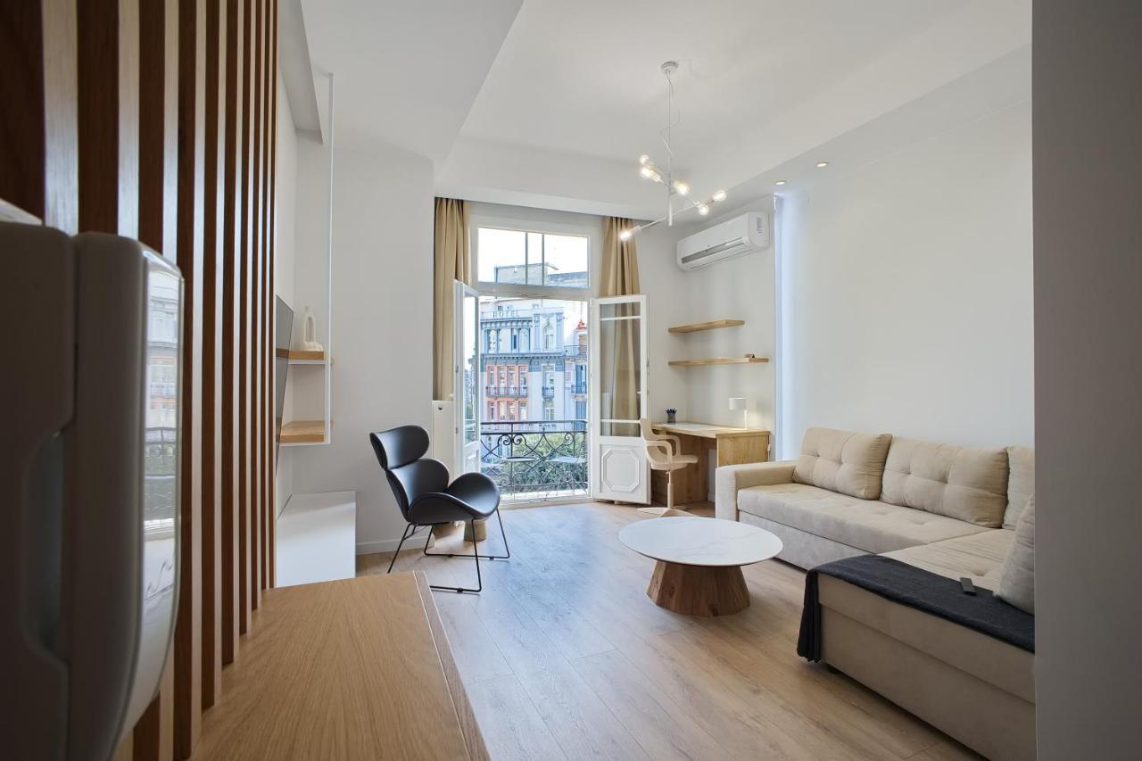 A.G.A.I.N Downtown Premium Suite Tesalonika Bagian luar foto