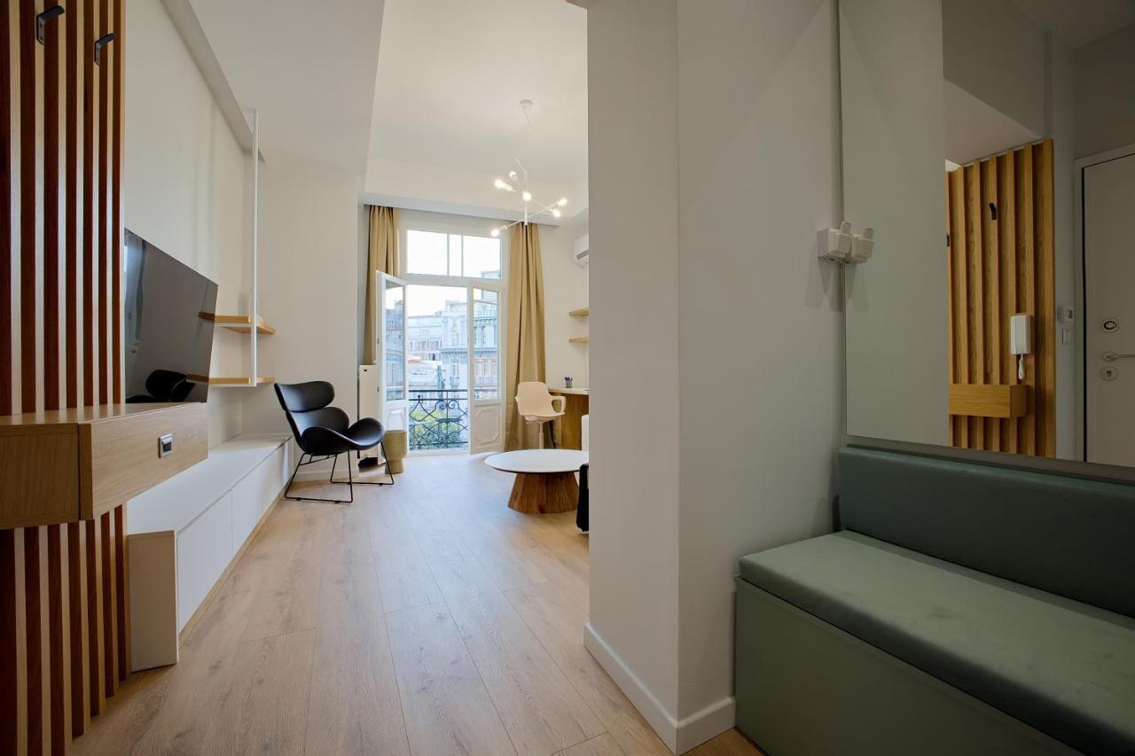 A.G.A.I.N Downtown Premium Suite Tesalonika Bagian luar foto
