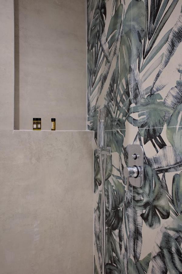 A.G.A.I.N Downtown Premium Suite Tesalonika Bagian luar foto
