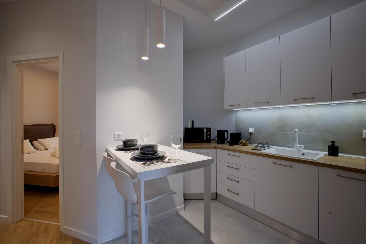 A.G.A.I.N Downtown Premium Suite Tesalonika Bagian luar foto