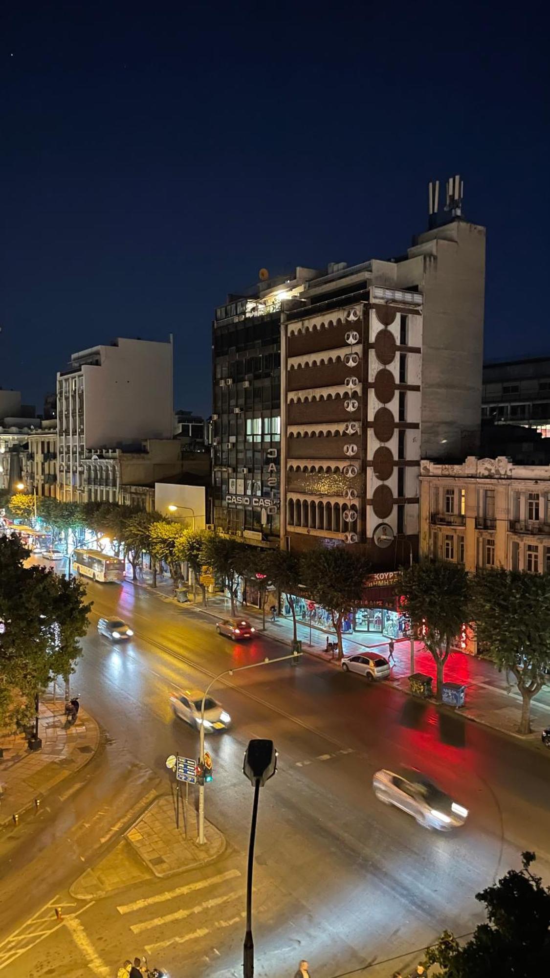 A.G.A.I.N Downtown Premium Suite Tesalonika Bagian luar foto